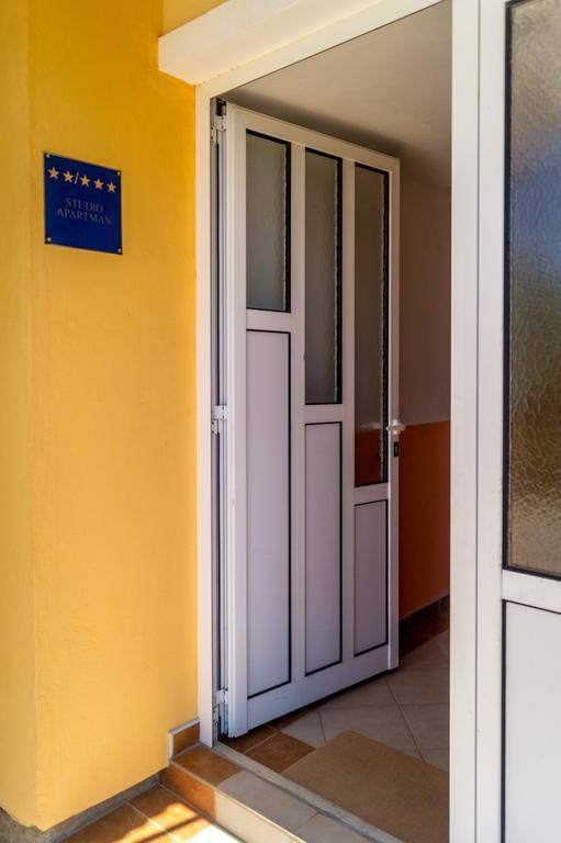 Apartmani Marino Privlaka  Exterior photo