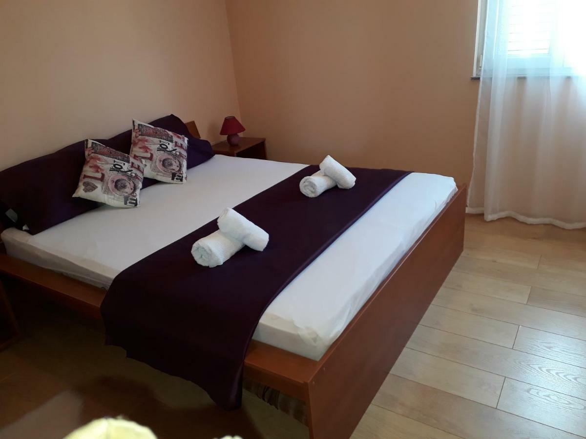 Apartmani Marino Privlaka  Exterior photo