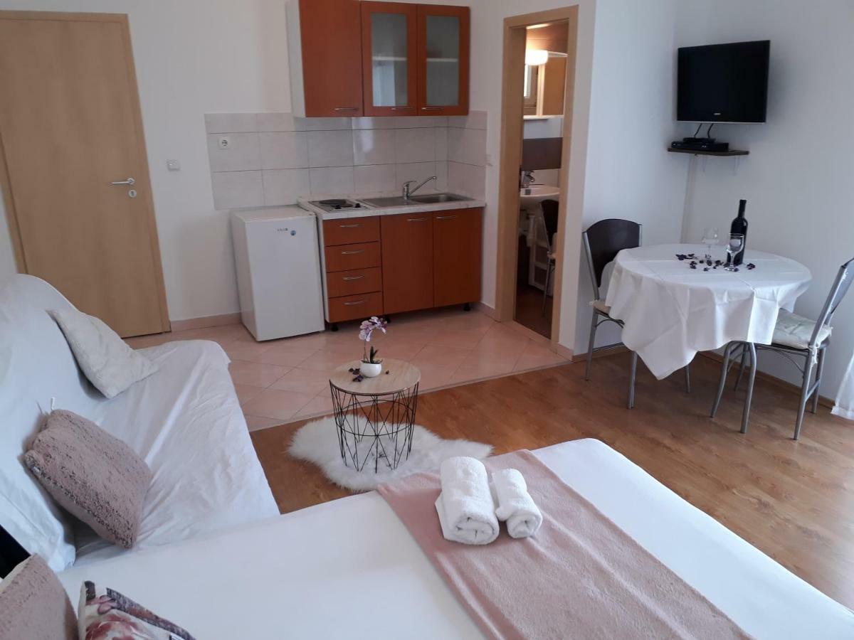 Apartmani Marino Privlaka  Exterior photo