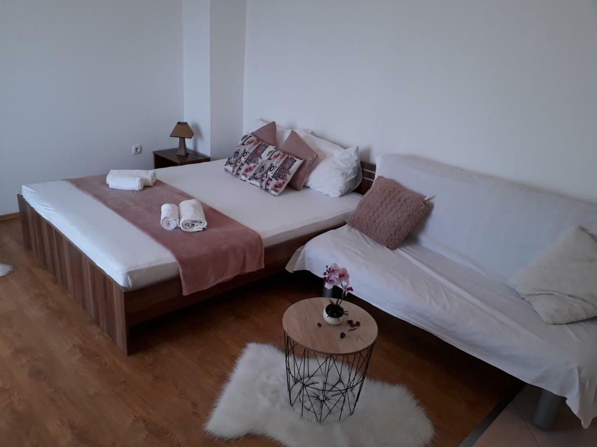 Apartmani Marino Privlaka  Exterior photo
